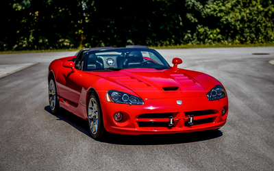 Dodge Viper SRT-10 (2008), vierte Generation mit ACR-Motorhaube, Umbau auf deutsche Zulassung, umfangreiche Ausstattung, erst 26.500 km