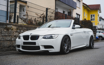 BMW M3 E93 mit G-Power-Leistungssteigerung (2012), Handschalter, KW-Clubsport Fahrwerk, Scheckheft