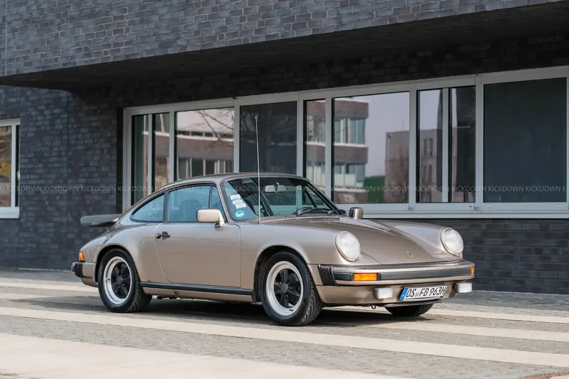 Porsche 911 SC 3.0 (1983), US import, with H license plate, sports exhaust, regularly serviced
