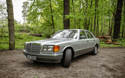 Mercedes-Benz W126 300 SE, Teilrestauriert, H-Kennzeichen, Oldtimer-Gutachten Note 1- (1988)