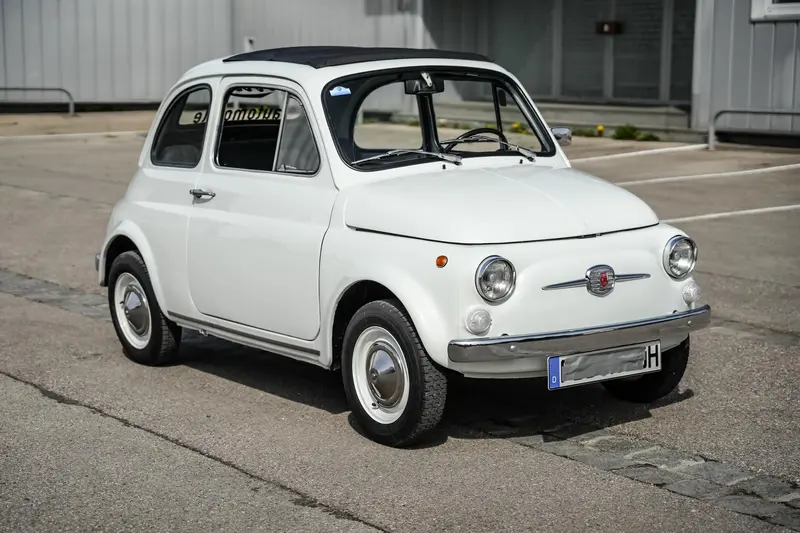 Fiat 500 F in Weiß Restauriert Neue Innenausstattung Aktueller Service (1965)