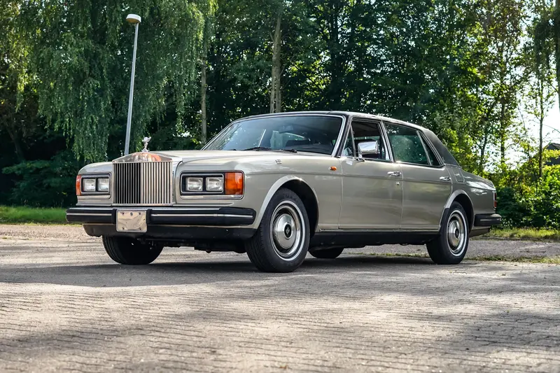 Rolls-Royce Silver Spur, restored and with H license plate (1984)