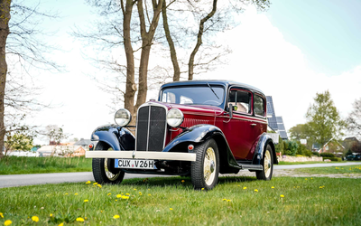 Chevrolet Standard (1933), extensively restored, Classic Data Note 1-, with TÜV & H license plate