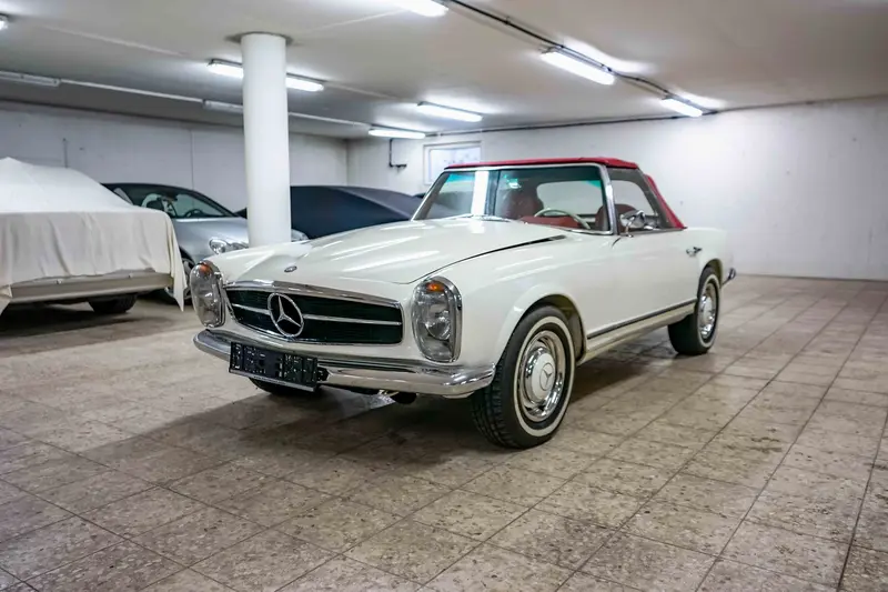 Mercedes-Benz W113 230 SL manual transmission cream white extensively restored Note 2 (1966)
