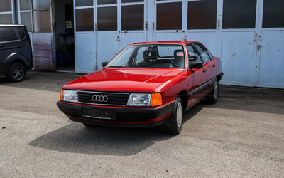Audi 100 (1983), first owner, 16,456 km mileage, very good original condition