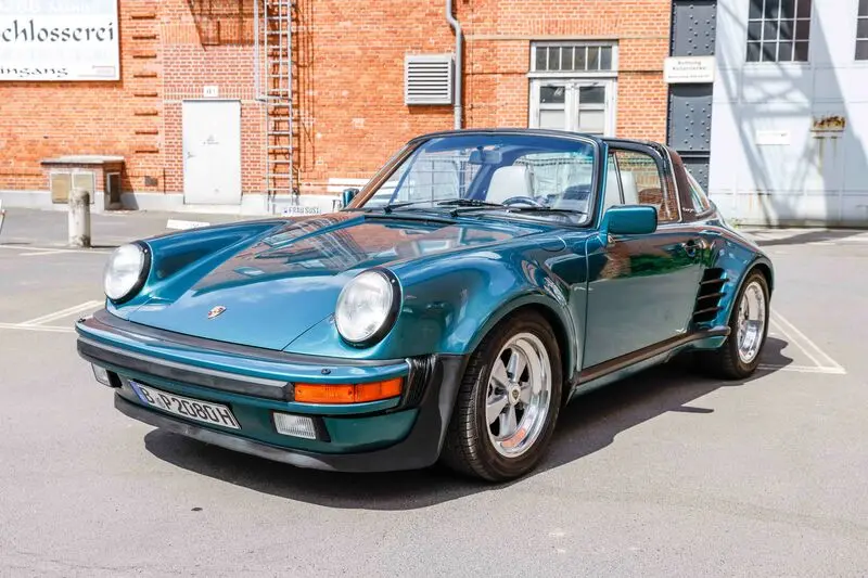 Porsche 911 Carrera 3.2 Targa G50 Amazonasgrün Metallic Motorrevision aus priv. Sammlung (1988)
