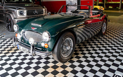 Austin Healey 3000 HBJ8 MK3 dark green new soft top 4-speed extremely good condition (1967)