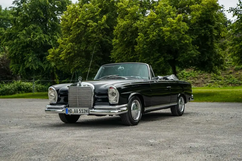 Mercedes Benz 220 SEb/C Cabriolet (1963), factory convertible, grade 2 certificate, owned for 14 years, 280 engine