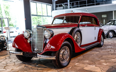 Mercedes-Benz W142 IV 3.4 320 Cabrio B Restored H license plate TÜV 19.000 € Investments Very well maintained condition