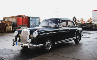Mercedes-Benz W128 220 SE Ponton (1958), rare fuel injection variant, Hydrak semi-automatic transmission, Classic Data Note 2, restored