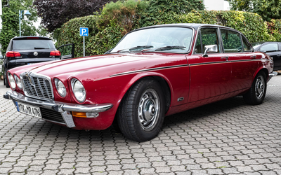 Jaguar XJ 12 aus 1. Hand sehr guter Zustand Matching Numbers V12-Motor (1976)