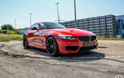 BMW Z4 35is Akrapovic End-Pipes complete checkbook M package 20 inches only 46t Km (2012)