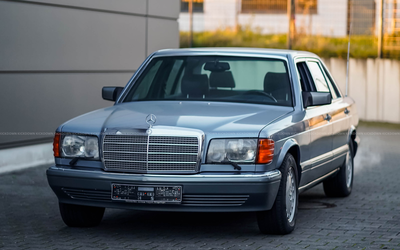 Mercedes Benz W126 560 SEL (1987), sehr guter Originalzustand, erst 129.600 Kilometer, umfangreiche Ausstattung, Gutachten Note 2+, TÜV Neu