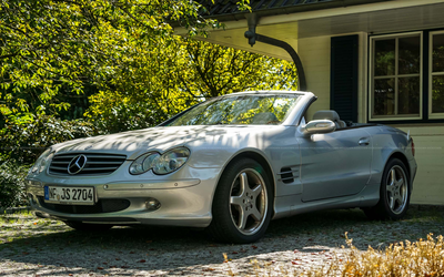 Mercedes Benz R230 500 SL (2004), fully equipped including ABC suspension, revised SBC brakes, last service 04/2025