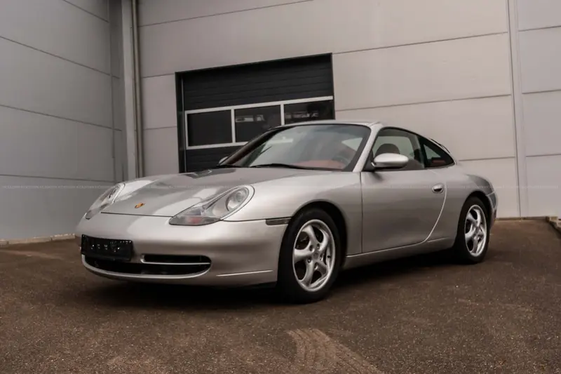 Porsche 996 Coupe (1998)