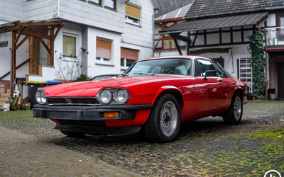 Jaguar XJ-S V12 Coupé cavity sealed power steering Power windows (1977)