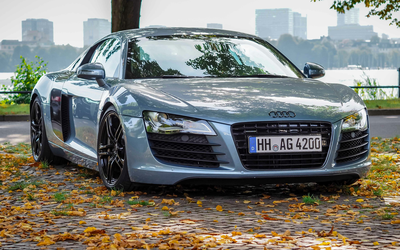 Audi R8 4,2L V8 Coupé nur 20.300 Km Jet-Blue aus 2. Hand (2008)