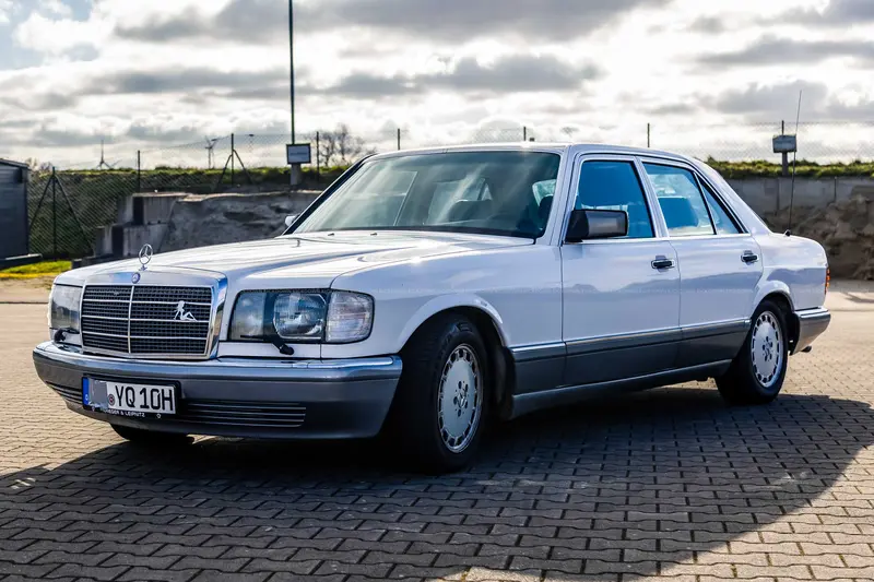 Mercedes-Benz W126 420 SE Kat mit Wertgutachten der Note 2- und H-Kennzeichen (1985)