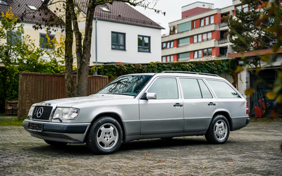 Mercedes Benz W124 300 TE New service with H license plate 220 hp engine (1991)
