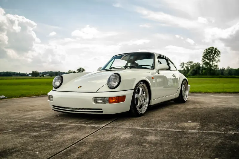 Porsche 964 911 Carrera 4 Unfallfrei Schalter 5.000 € Investitionen Neue Reifen Momo Prototipo Lenkrad 3-teilige 18 Zoll Alufelgen Schiebedach Sitzheizung Deutsche Erstuauslieferung (1989)