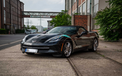 Chevrolet Corvette C7 Cabrio mit 7-Gang-Schaltgetriebe (2016), Performance-Bremsen, lückenloses Scheckheft, Service und Reifen neu