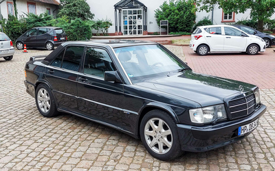 Mercedes-Benz W201 190E 2.3 16V Dif. Neu! (1986)