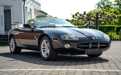 Jaguar X100 XK8 4.2 Convertible Accident-free V8 engine 3.000 € Investments Seat heating Cruise control ABS German first delivery (2004)