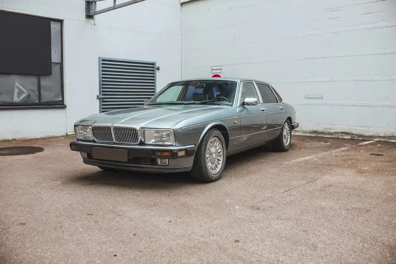 Jaguar XJ12 Sovereign V12 Scheckheft nur 56t Km Sammlerfahrzeug (1994)