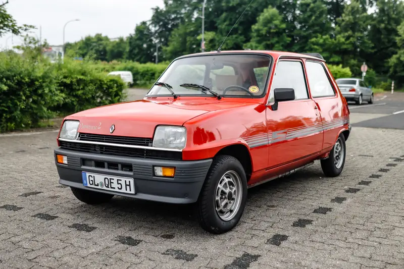 Renault R5 (1982), very well maintained, H license plate, certificate grade 2
