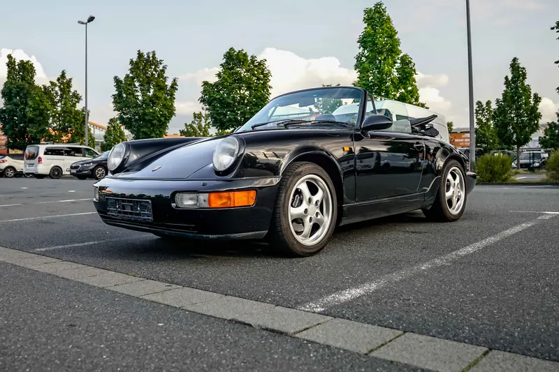Porsche 964 Carrera 4 Cabrio Matching Numbers with extensive equipment Report Note 2 (1992)