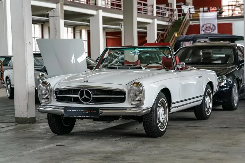 Mercedes-Benz W113 230 SL Pagode Restauriert Unfallfrei Sehr Gepflegter Zustand Zugelassen H-Kennzeichen (1964)