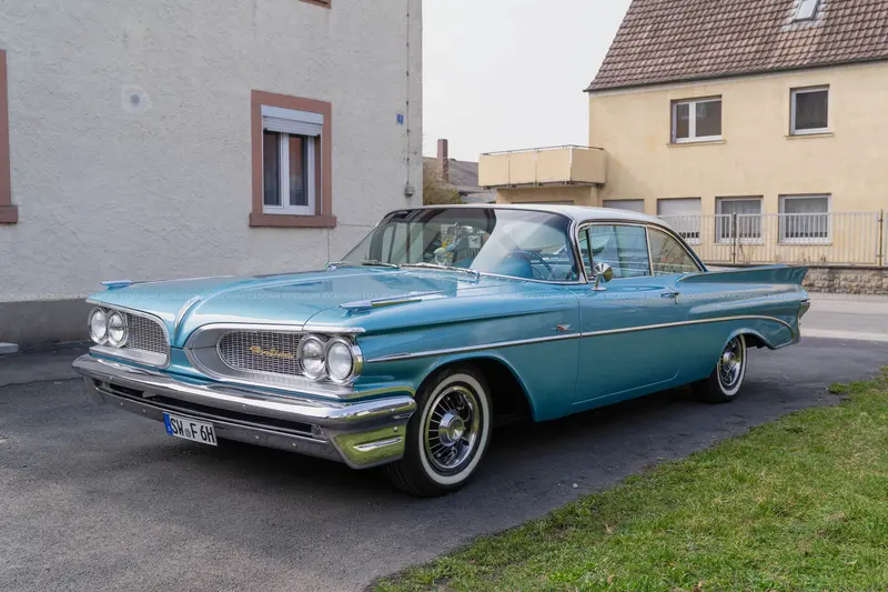 Pontiac Catalina (U.S. import), interior and bodywork refurbished, in very good overall condition