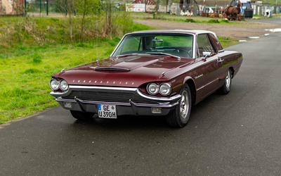 Ford Thunderbird aus 2. Hand elektrische Fensterheber Servolenkung Teilrestauriert (1964)