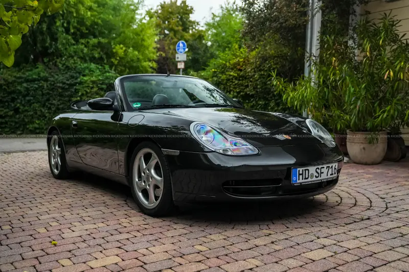 Porsche 911 996 Cabriolet (2000), Handschalter, deutsches Fahrzeug, Austauschmotor, neues Verdeck