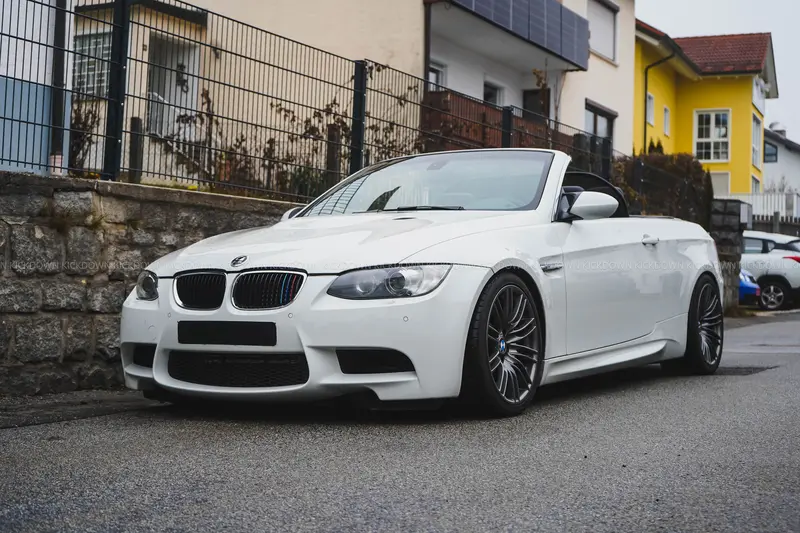 BMW M3 E93 mit G-Power-Leistungssteigerung (2012), Handschalter, KW-Clubsport Fahrwerk, Scheckheft