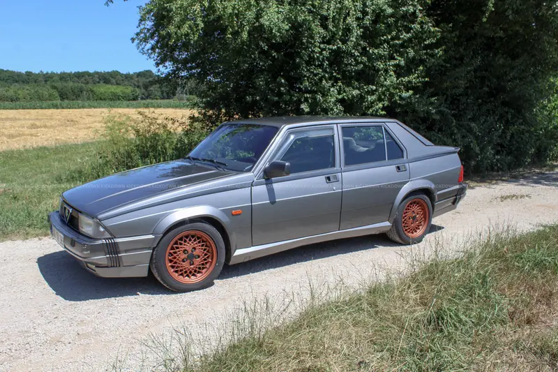 Alfa Romeo 75 3.0 V6 QV (1991) mit Busso-Motor, seit 2020 ca. 11.500€ investiert, Classic Data Note 2-