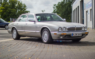 Jaguar XJ 8 V8 284PS Sitzheizung, Klima, Tempomat, TÜV (1999)