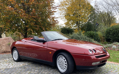 Alfa Romeo Spider 916 2.0 (1995)