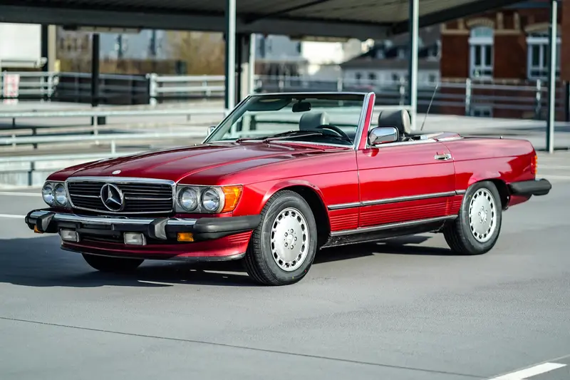 Mercedes-Benz R107 560 SL Extensive Investments Hardtop Climate New Tires And Brakes V8 Engine (1986)