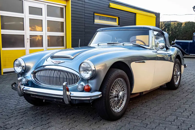Austin Healey 3000 MK3 BJ8 very good condition 30 years in collector's hands extensively restored (1967)