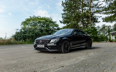 Mercedes-Benz C205 C63 S AMG Coupe Accident-free 28,000 km mileage Complete checkbook Extensive equipment Very well-maintained condition (2021)