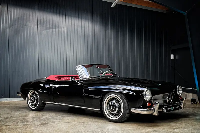 Mercedes-Benz 190 SL W121 Restomod (1989), hochwertiger Umbau auf Basis 190E 2.5 16V, mit Faltdach, unfallfrei, Wertgutachten Note 2