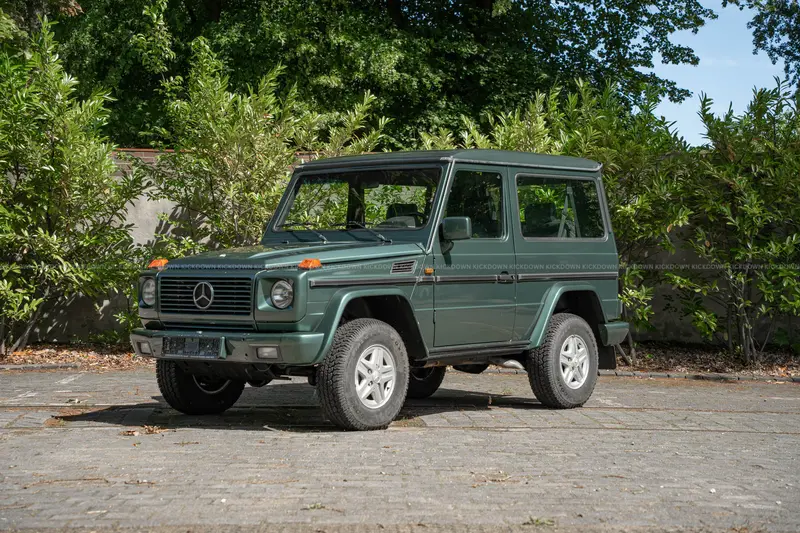 Mercedes-Benz W46 300 GE Kurz (1991), umfangreiche Investitionen, Rahmen und Unterboden aufwändig konserviert, sehr gepflegt