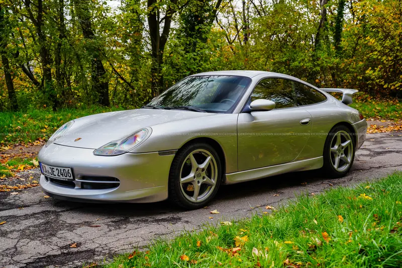 Porsche 911 996 Carrera (1999), nur 35.108 km, originales GT3-Kit, Sportauspuffanlage, vollständiges Scheckheft