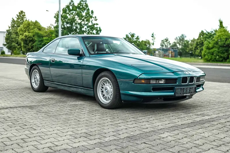 BMW E31 840Ci nur 87.499 km Laufleistung mit Historie "Lagunengrün Metallic/Leder Pergament" Keramikversiegelung Schiebedach (1993)