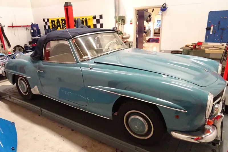 Mercedes-Benz W121 190SL (1961)