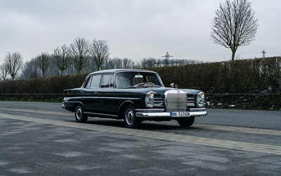 Mercedes-Benz W111 220 S aus 3. Hand, Restauriert, 8.000 € investiert, Umfangreiche Dokumentation (1962)
