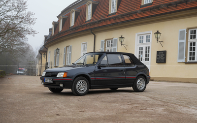 Peugeot 205 CTI serienmäßige 1,6er GTI-Felgen montiert, Stoßdämpfer erneuert, neuer TÜV (1990)