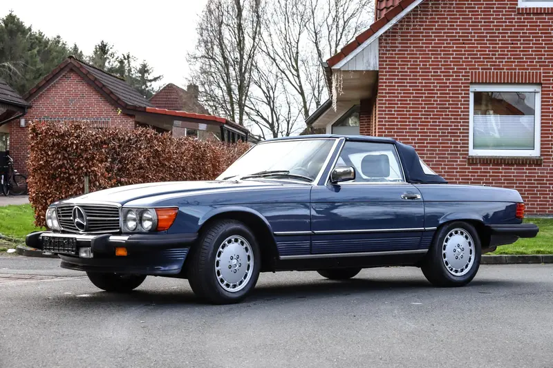Mercedes-Benz R107 SL 560 USA-Import V8-Motor Radio Tempomat Hardtop Fahrbereit (1989)