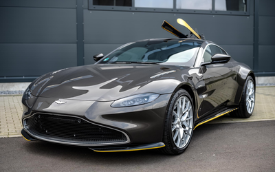 Aston Martin Vantage James Bond 007 1st hand Limited Edition 1 of 100 manual transmission Excellent condition (2021)